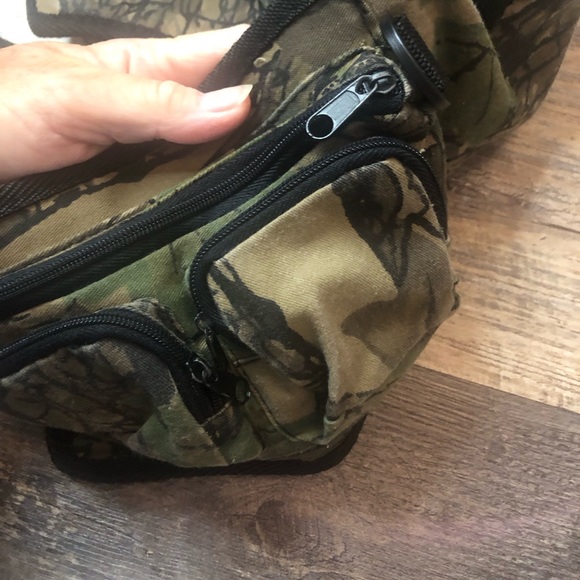 Conceal TreeBark Camo Camouflage Fanny Pack Concealed Carry Hunting multi pocket - Picture 6 of 11